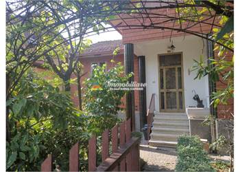 Villa In Vendita a Calderara di Reno