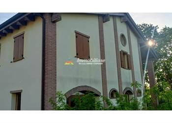 Villa In Vendita a Bologna