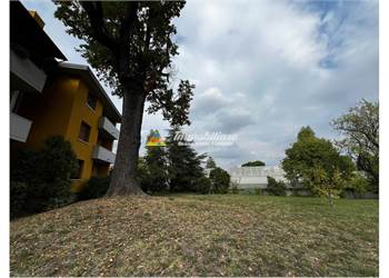 Appartamento In Vendita a Casalecchio di Reno