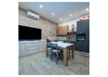 Porzione di Casa In Vendita a Bologna