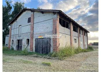 Rustico/Casale In Vendita a Molinella