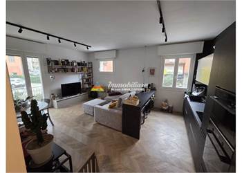 Appartamento In Vendita a Casalecchio di Reno